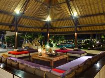 Villa Chalina Estate, Living Room at Night